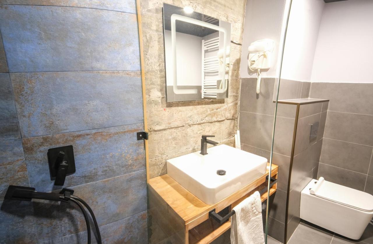 Hotel Posta Mestia Exteriér fotografie