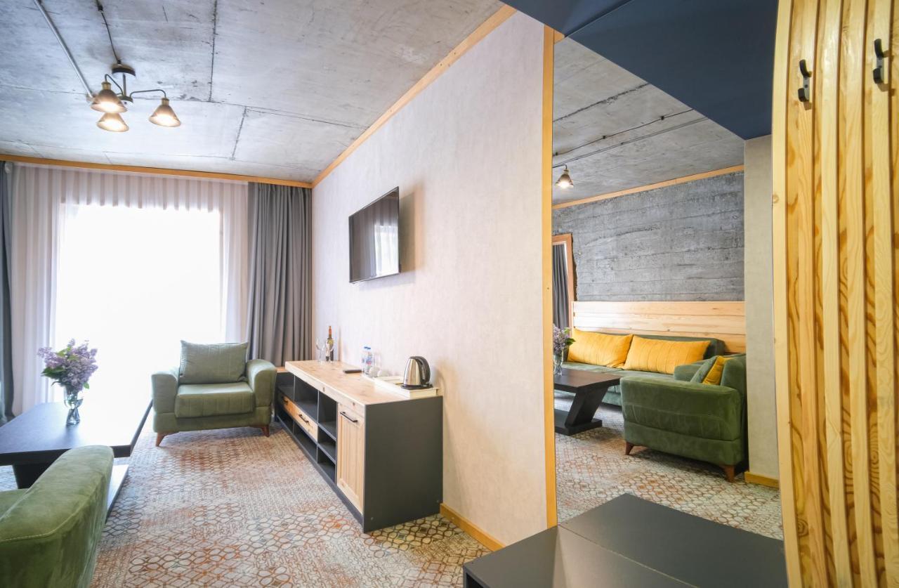 Hotel Posta Mestia Exteriér fotografie