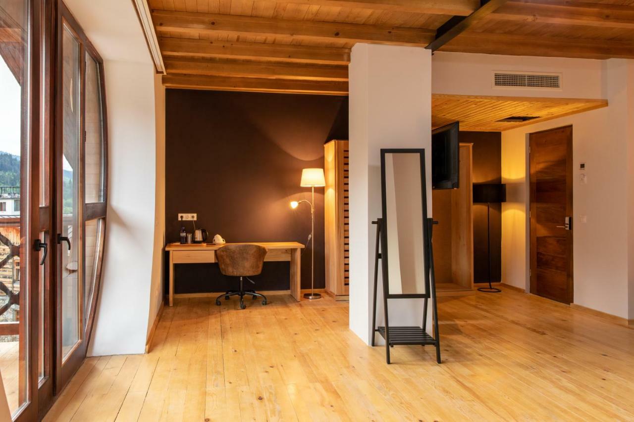 Hotel Posta Mestia Exteriér fotografie